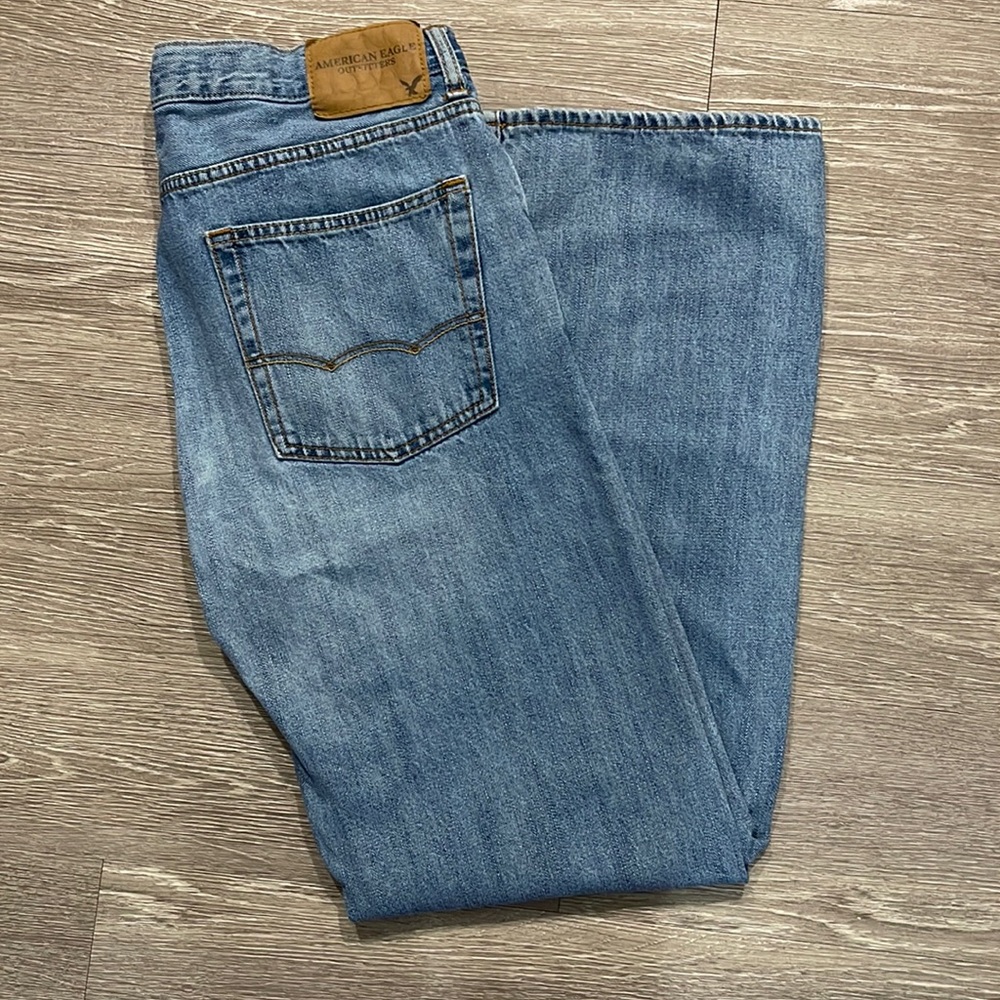 A&E Original Bootcut Light-wash Jeans!